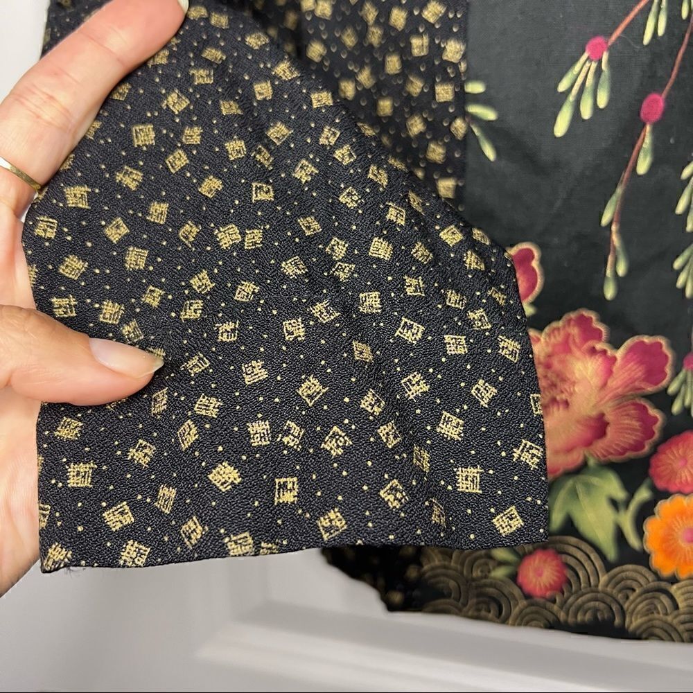 Button Front Long Sleeve Blouse - Picture 7 of 7